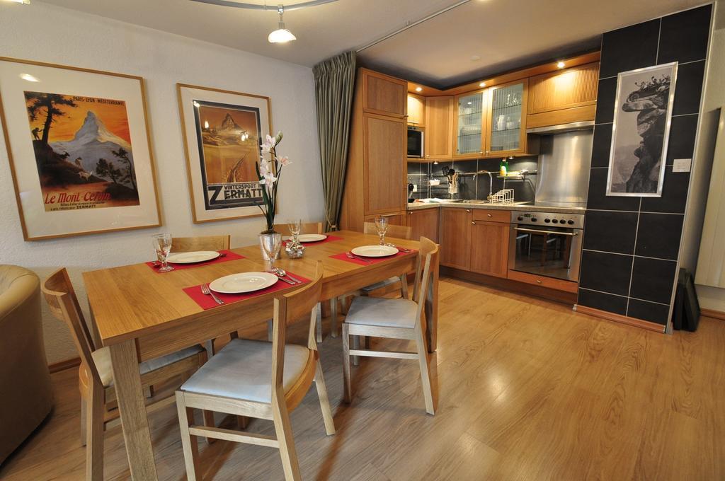 Haus Armina - Apartment Edward Zermatt Room photo