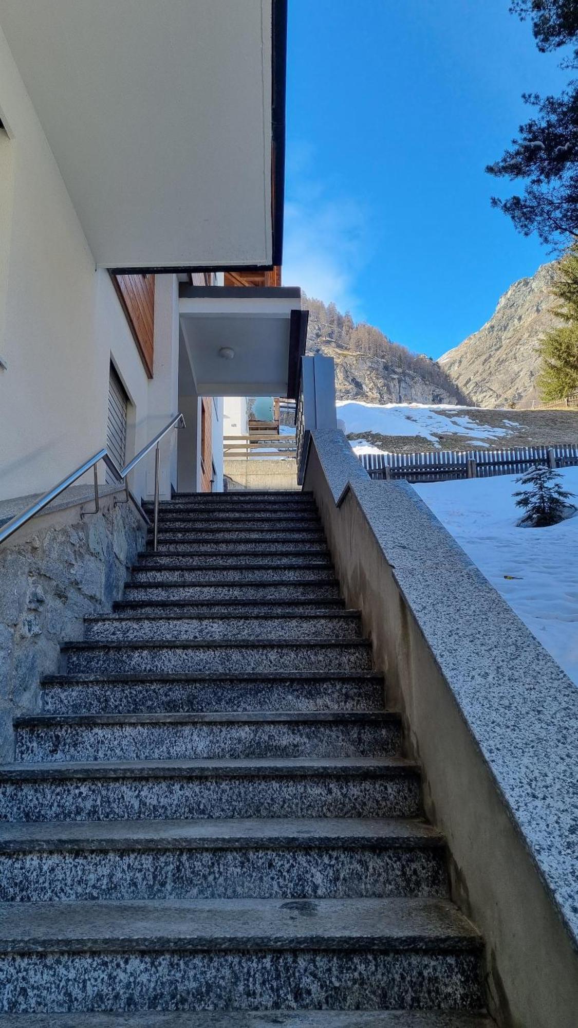 Haus Armina - Apartment Edward Zermatt Exterior photo